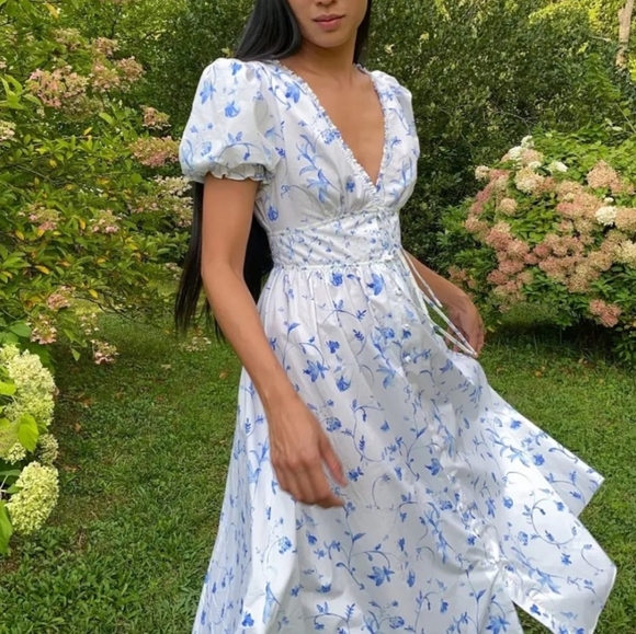 Hill House Dresses & Skirts - HILL HOUSE Sabrina Nap Dress blue Botanical